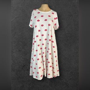LuLaRoe Kiss Print Swing Dress – Size M